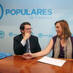 El presidente de los populares en Castilla y León, Alfonso Fernández Mañueco junto a Ángeles Armisén