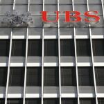 UBS estudia su futuro en Londres