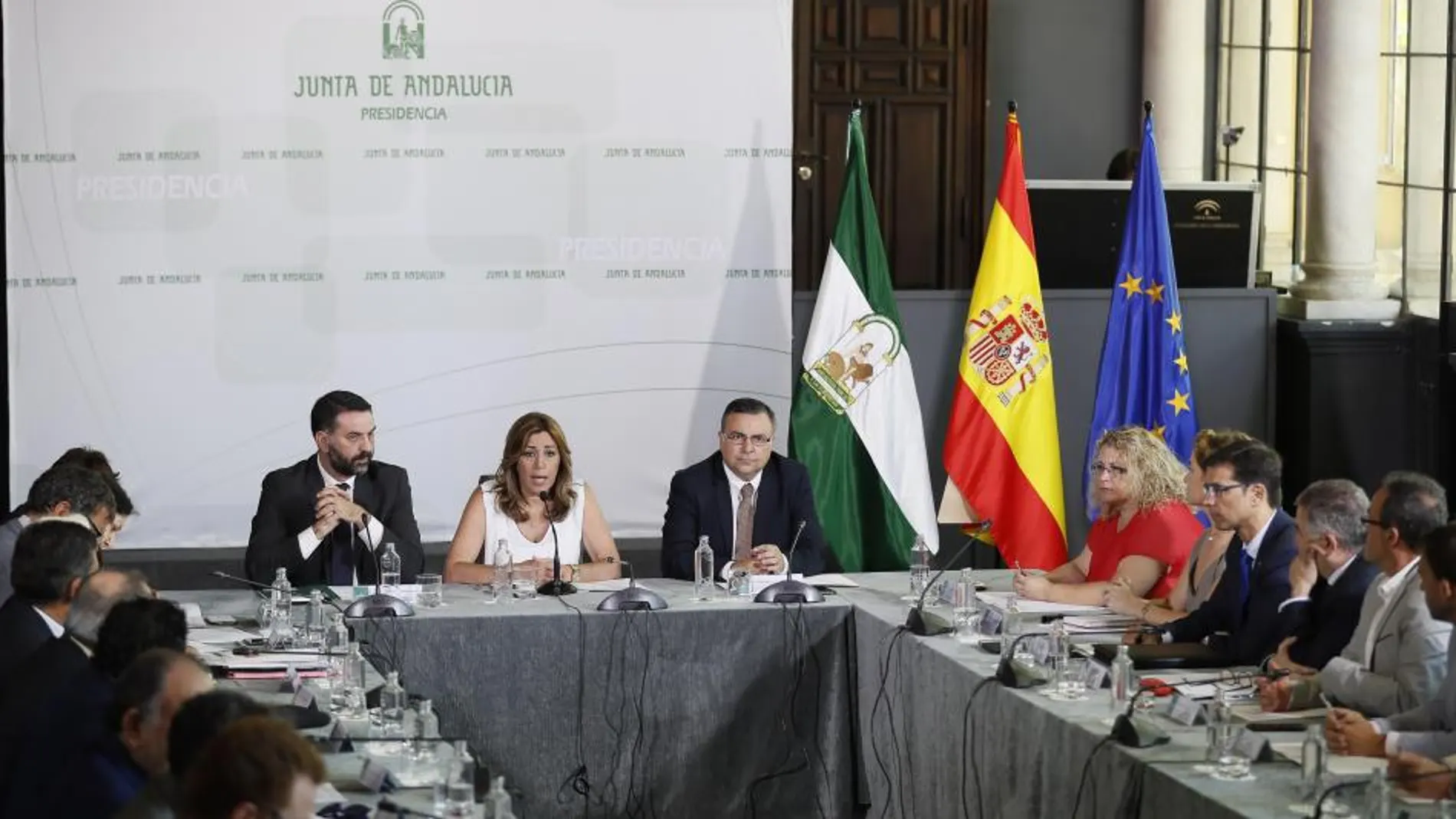 Susana Díaz presidió ayer la reunión del Consejo Andaluz del Turismo