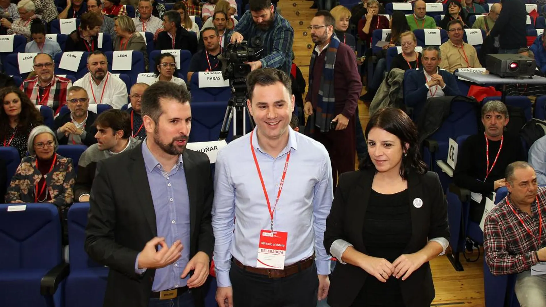 Luis Tudanca, Javier Cendón y Adriana Lastra, durante el Congreso Provincial del PSOE de León