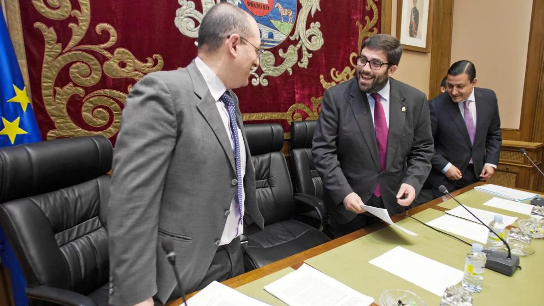 Pleno de la Diputación de Ávila presidida por Jesús Manuel Sánchez Cabrera
