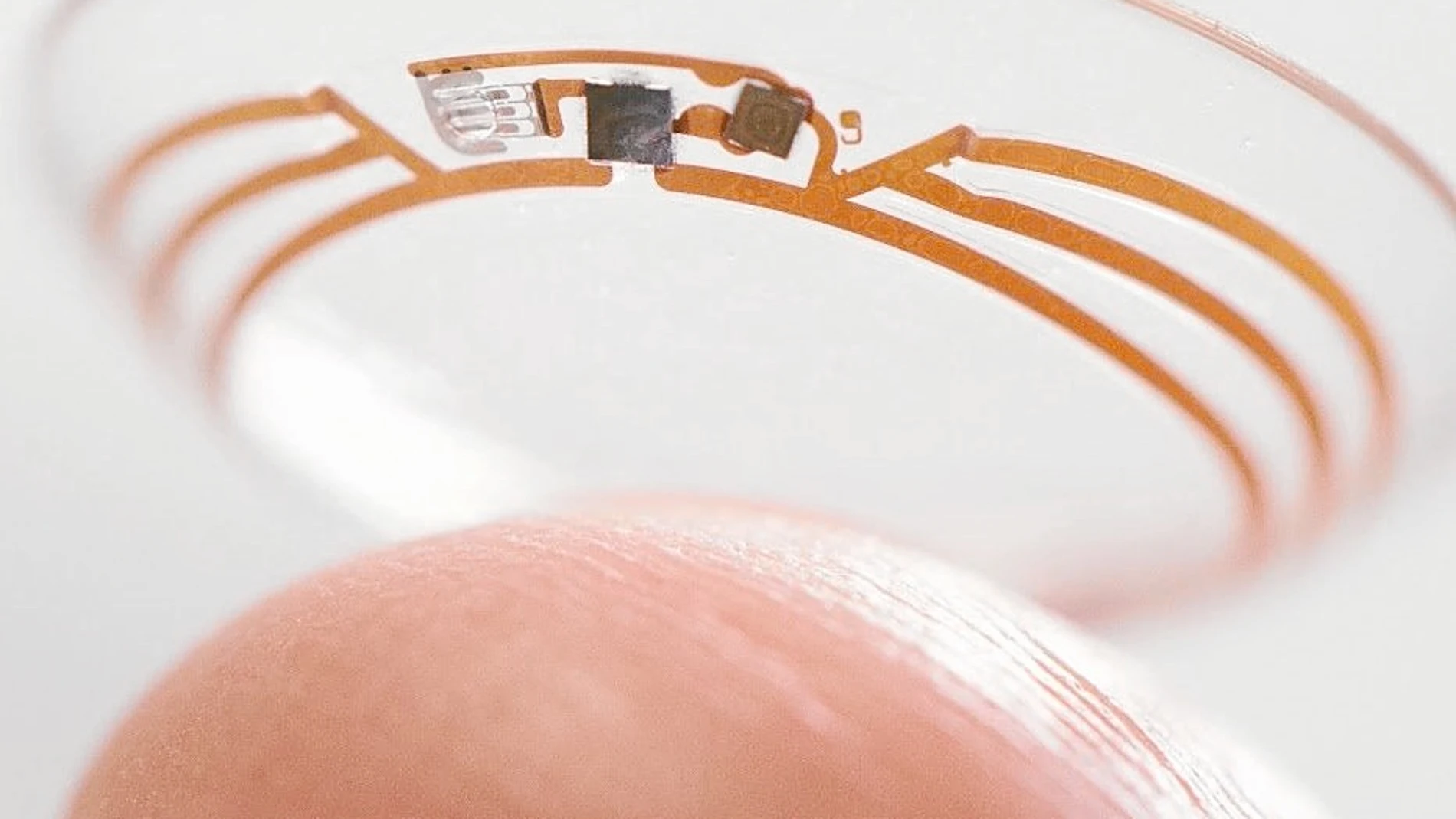Alphabet patentó unas lentillas capaces de detectar el nivel de glucosa