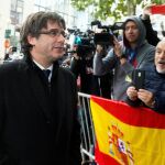 Rajoy amortiza a Puigdemont
