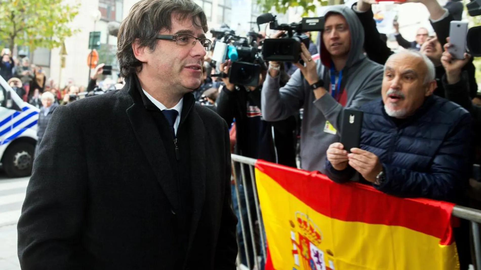 Rajoy amortiza a Puigdemont
