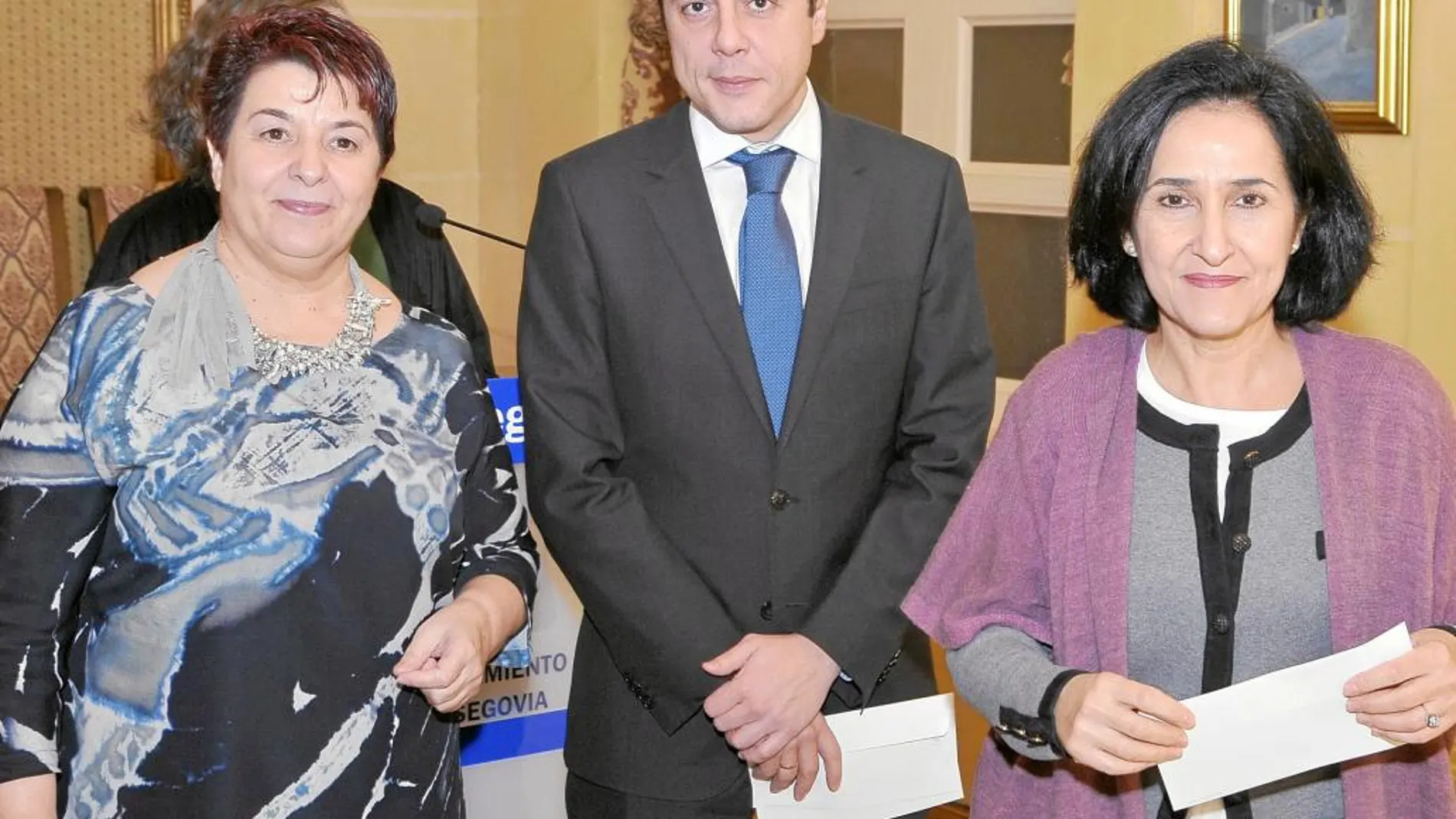 Clara Luquero entregó ayer las ayudas del Ayuntamiento al emprendimiento