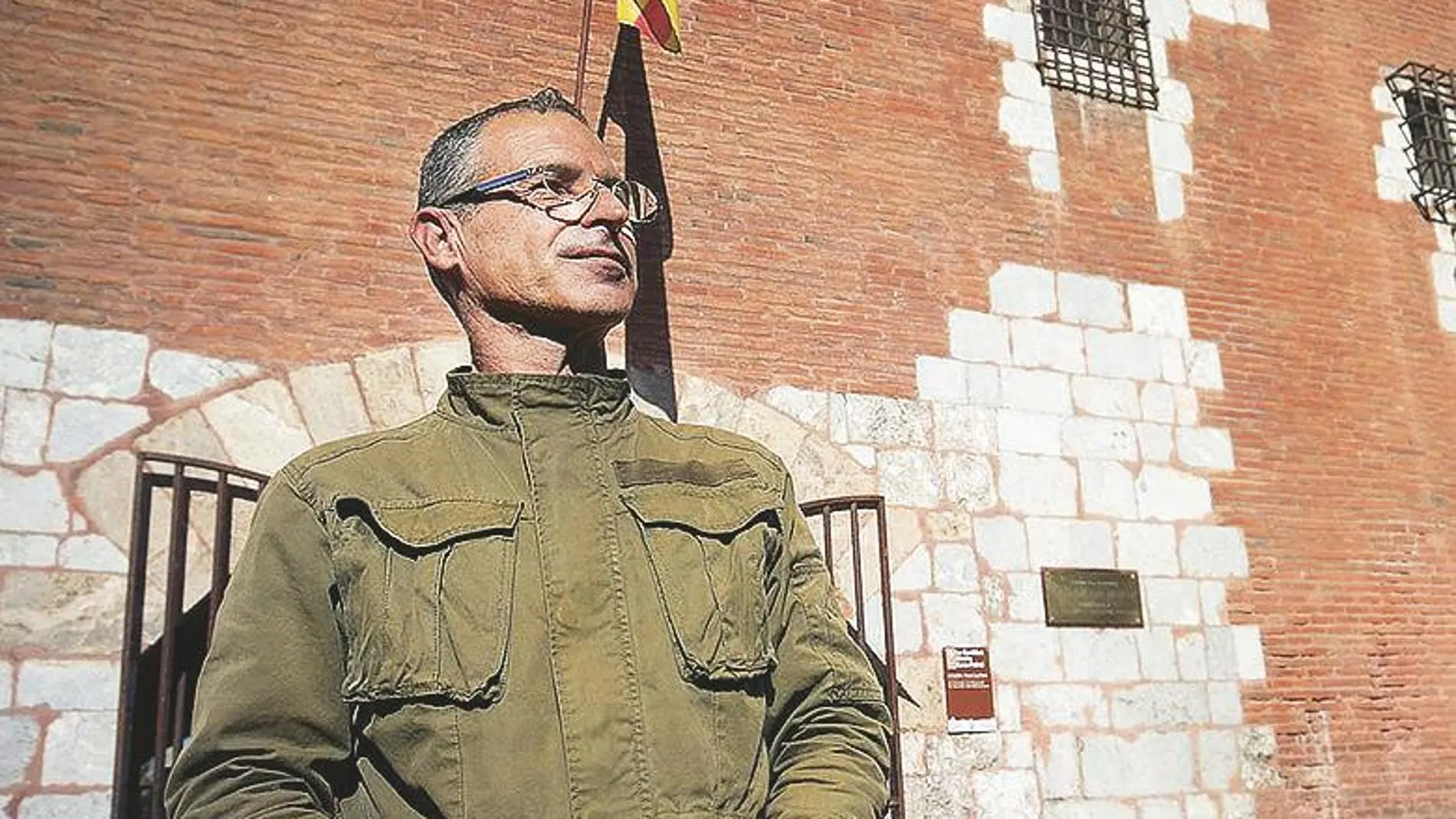 Jean-Marc Pujol, alcalde de Perpiñán, en la ciudad