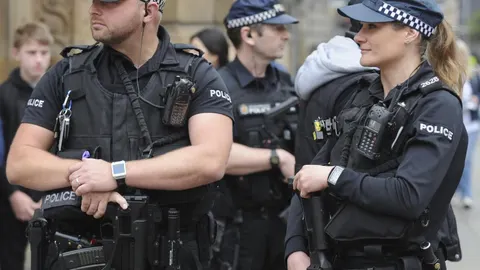 Policía armada, ayer en Manchester