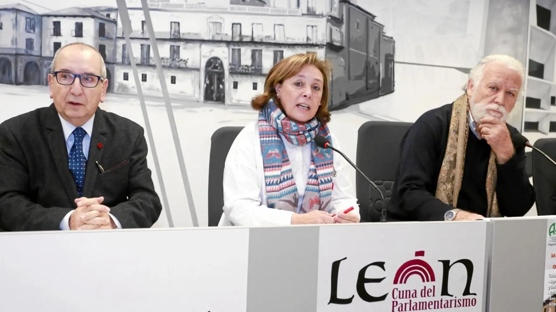 Presentación de la gala por Félix Llorente y Aurora Baza