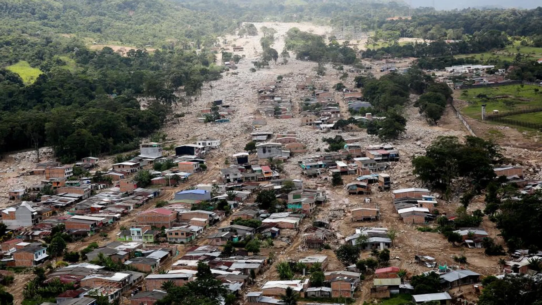 Vista aérea de un barrio afectado en Mocoa por la avalancha que el pasado 1 de abril dejó cerca de 300 muertos.