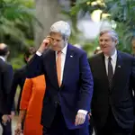  Kerry bendice el proceso de paz en Colombia tras reunirse con las FARC