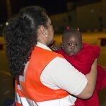 La Cruz Roja ha atendido a los inmigrantes, varios de ellos niños en Motril.