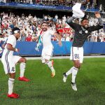 Los jugadores del Al Jazira celebraron a lo grande que se medirán al Madrid