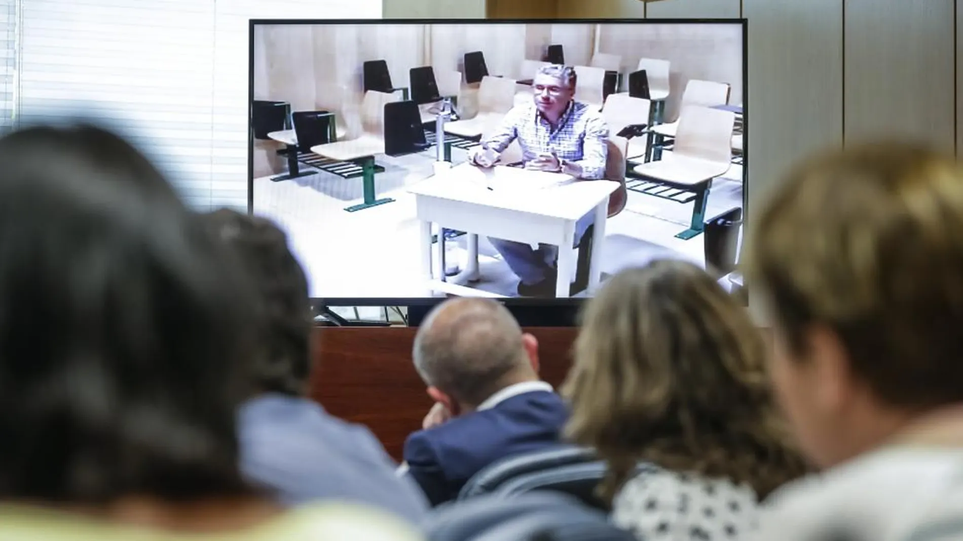 El exconsejero Francisco Granados durante su comparecencia por videoconferencia desde la cárcel de Estremera