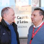Faustino Temprano dialoga con el nuevo secretario de UGT Segovia, Manuel Sanz Prieto