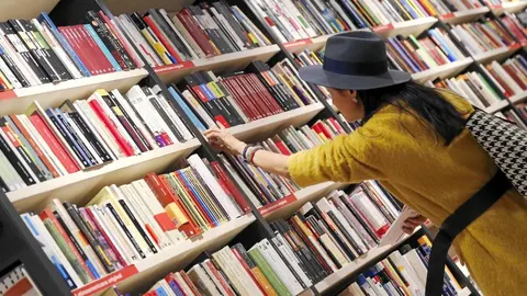 Madrid es la comunidad más lectora de España con un 76,3% de lectores, frente a un 63,8% de la media nacional