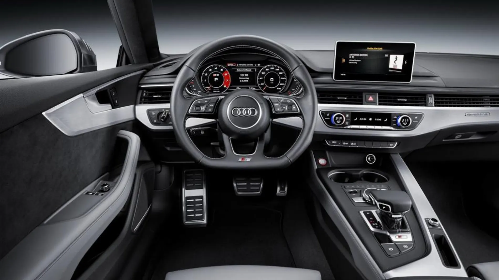 Ofrece como opción el Audi Virtual Cockpit.