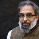 El escritor Joydeep Roy-Bhattacharya