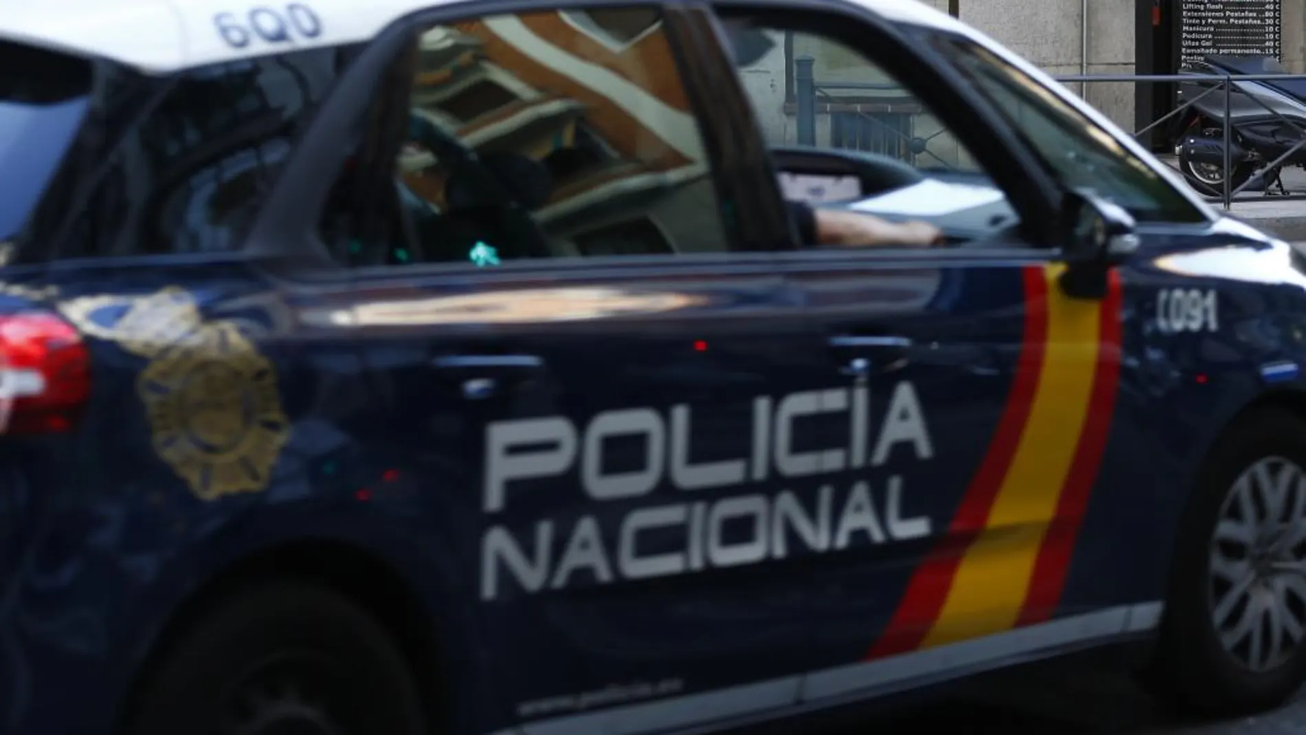 La Policía Nacional detuvo a la mujer con síntomas de embriaguez
