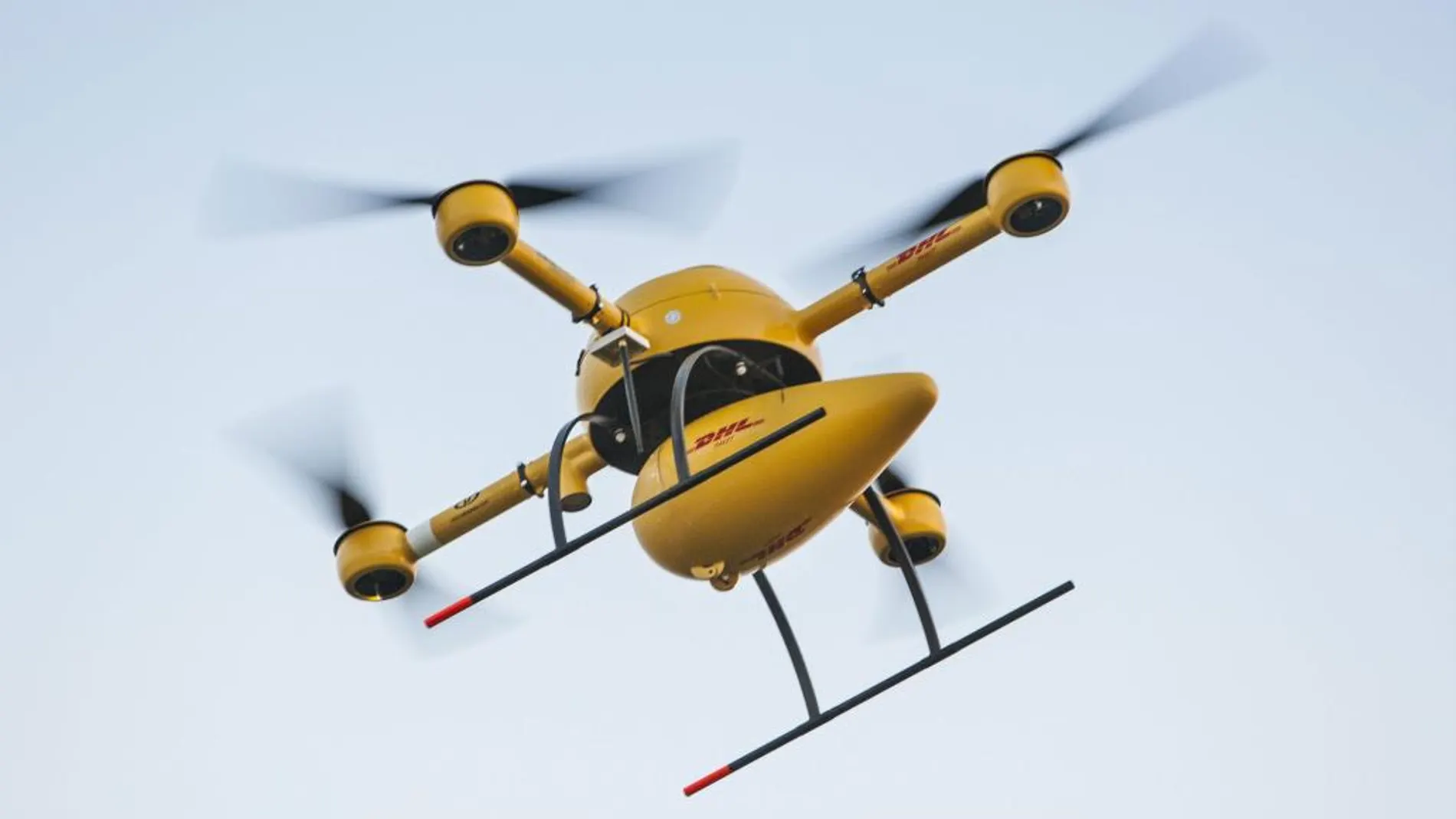 Un dron de reparto de medicinas en pruebas, en este caso de la empresa DHL