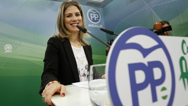 La diputada popular Ana Mestre, en rueda de prensa