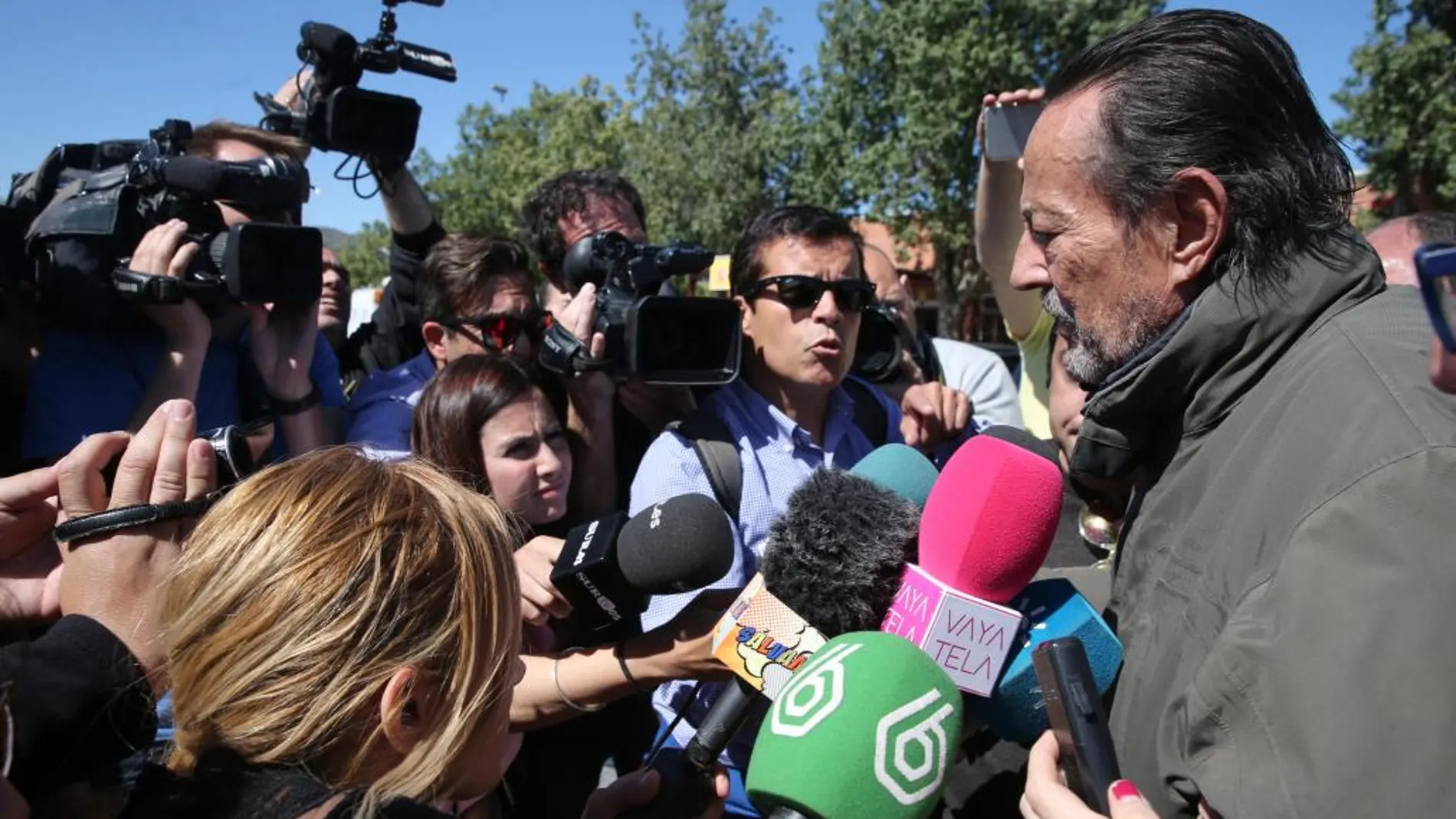 Julián Muñoz a su salida de la cárcel de Alhaurín de la Torre el pasado 1 de abril