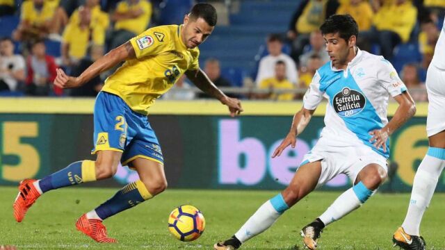 1-3. El Deportivo remonta un gol tempranero y alarga la crisis de Las Palmas