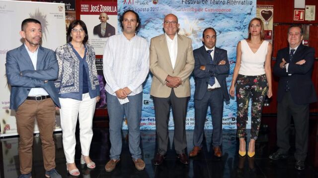 Carnero asiste a la presentación del Festival de Teatro Alternativo, Fetal