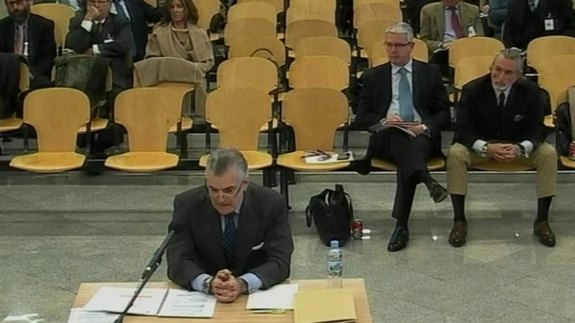 Captura de vídeo de la señal facilitada por la Audiencia Nacional de la declaración del extesorero del PP Luis Bárcenas