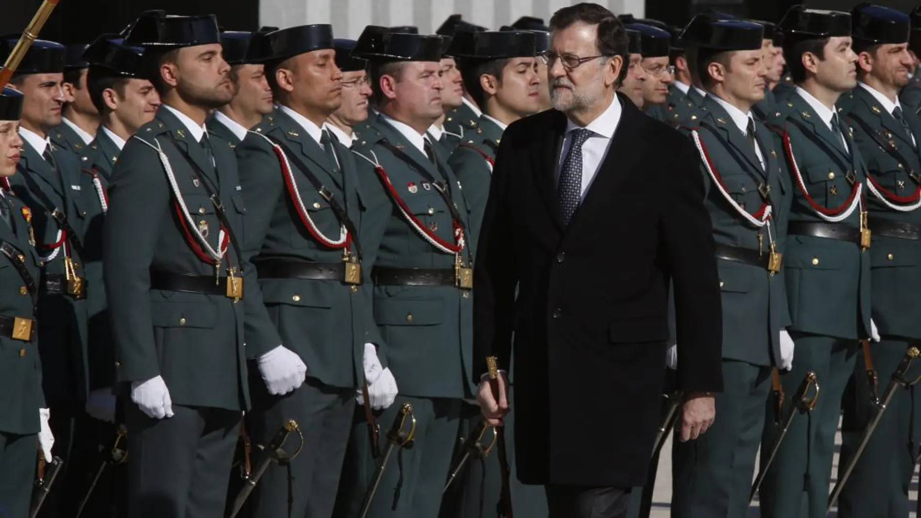 El presidente del Gobierno en funciones, Mariano Rajoy, y el ministro del Interior, Jorge Fernández Díaz, inauguran la nueva Academia de Oficiales de la Guardia Civil en Aranjuez