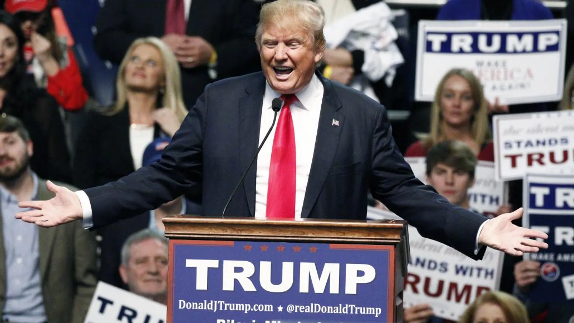 Donald Trump durante su discurso en en el Coliseo Mississippi Coast.
