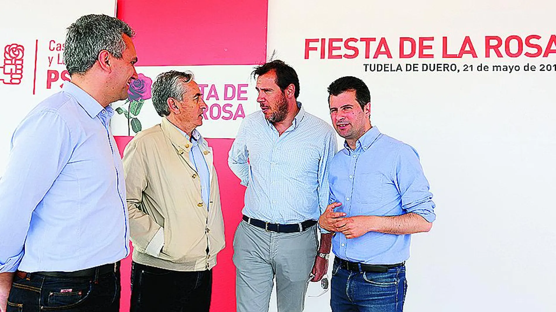 Javier Izquierdo, Ramón Jáuregui, Luis Tudanca y Óscar Puente, en le Fiesta de la Rosa celebrada en Tudela de Duero.