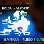 Vista de un panel que indica la prima de riesgo española