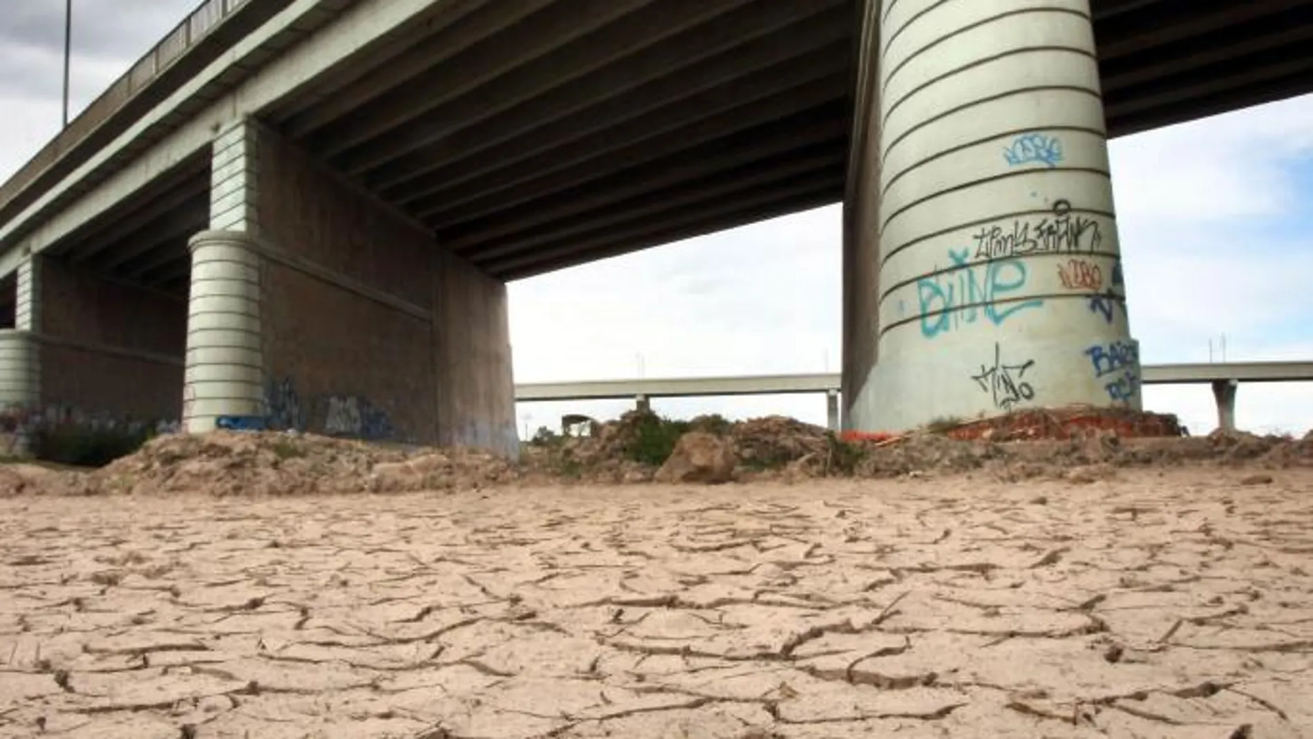 Aspecto del río Llobregat, en uno de los momentos de mayor sequía
