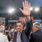 El líder del PSOE, Pedro Sánchez, el jueves en un acto en Canarias durante su precampaña en las islas