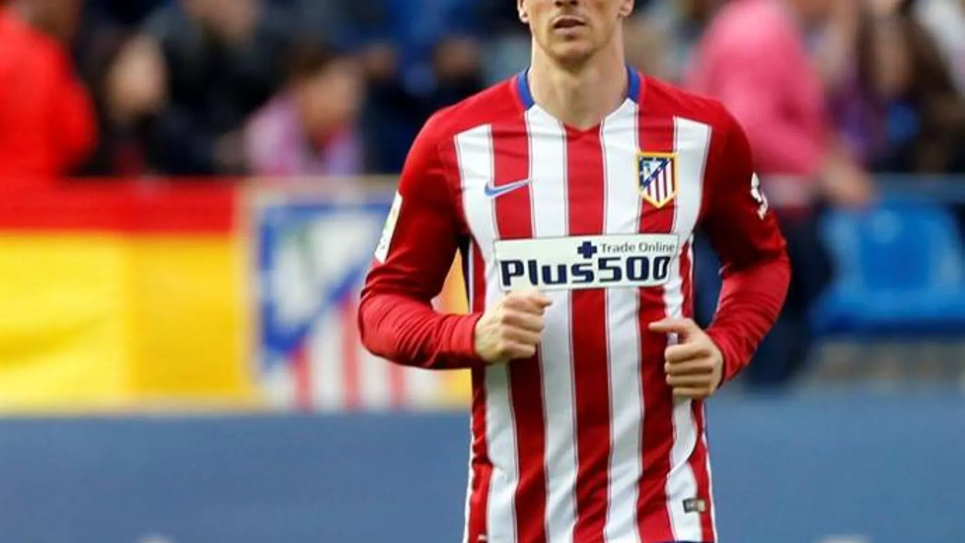Fernando Torres durante el encuentro frente al Celta de Vigo en el estadio Vicente Calderón
