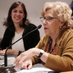 La alcaldesa de Madrid, Manuela Carmena, y Rita Maestre hacen balance del año.