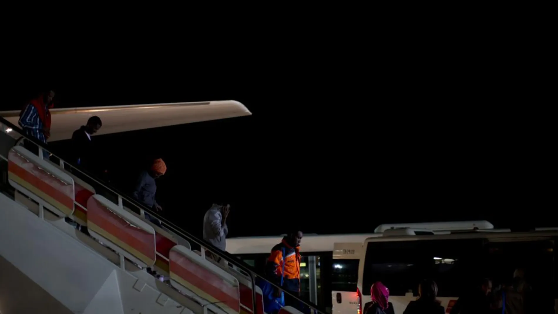 Llegada al aeropuerto Adolfo Suarez de Madrid Barajas de los primeros refugiados procedentes de Siria.
