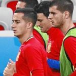 Lucas Vázquez, pensativo durante una parte del entrenamiento que la Selección española llevó a cabo ayer en Niza, donde hoy se mide a Turquía en la segunda jornada del Grupo D