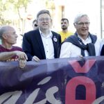 Puig y Ribó en la manifestación ayer de Escola Valenciana