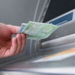 El endeudamiento de las familias continúa su senda bajista de los últimos años, desde el máximo por encima de 900.000 millones de euros de noviembre de 2008.