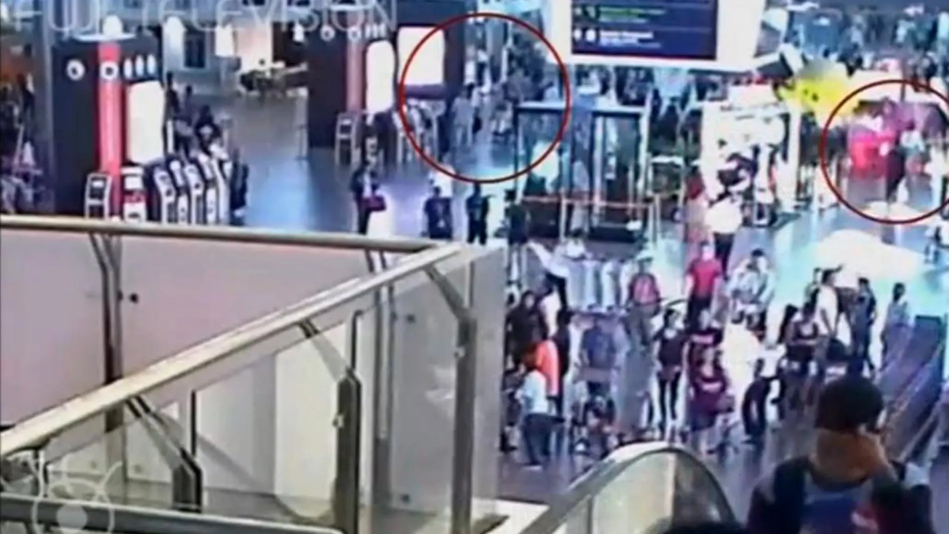 Imagen de las cámaras de seguridad del aeropuerto que captaron el asesinato
