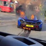 Un McLaren P1 arde en llamas
