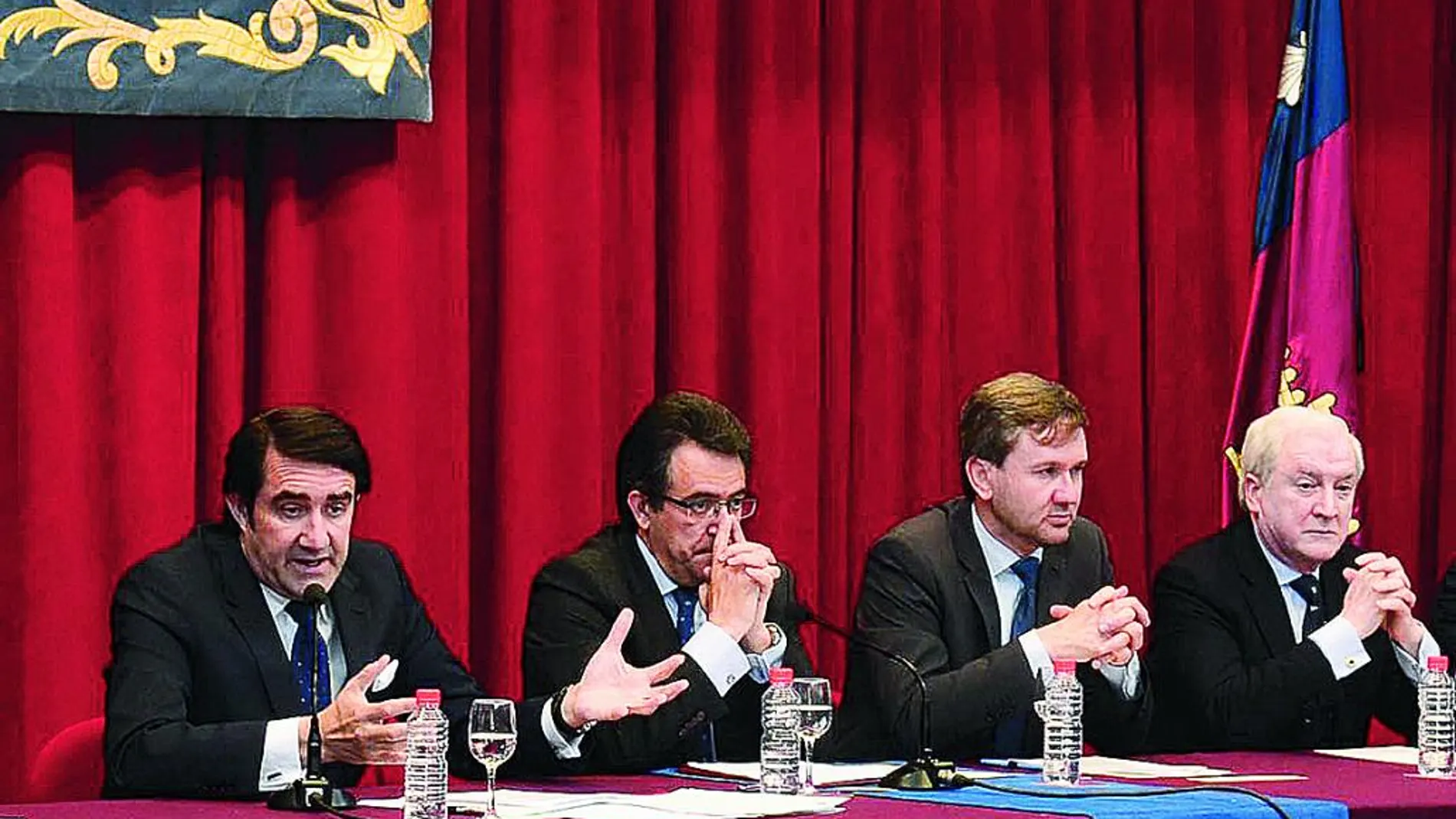 Suárez-Quiñones, Alfonso Murillo, Javier Lacalle y Antonio Miguel Méndez Pozo participan en el Congreso en Burgos