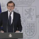 El presidente del Gobierno, Mariano Rajoy, durante su comparecencia esta tarde en el Palacio de La Moncloa.