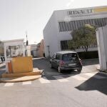 Entrada a la fábrica de San Jerónimo, donde la mayor carga de trabajo permitirá crear empleos