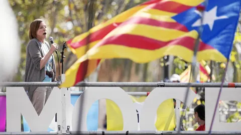 Forcadell arenga a las masas y pide la libertad de los detenidos independentistas por organizar el 1-O
