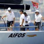 Felipe VI navegando en el Aifos durante la jornada de entrenamiento previa a la 36ª Copa del Rey MAPFRE