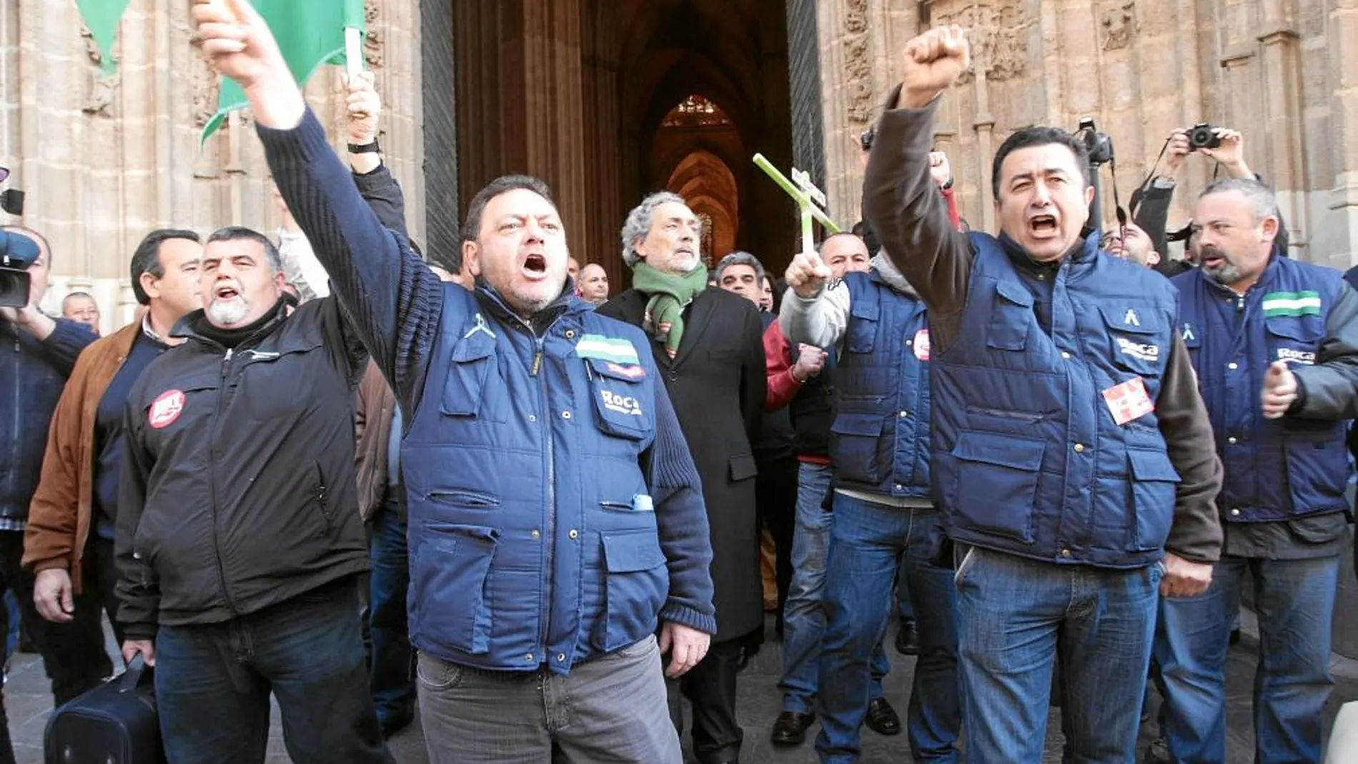 Los empleados de Roca rechazan mantener la fábrica de Alcalá con 30 personas