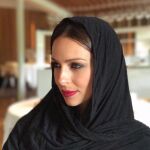 Eva González desata la polémica con la publicación de una foto en Instagram luciendo un hiyab