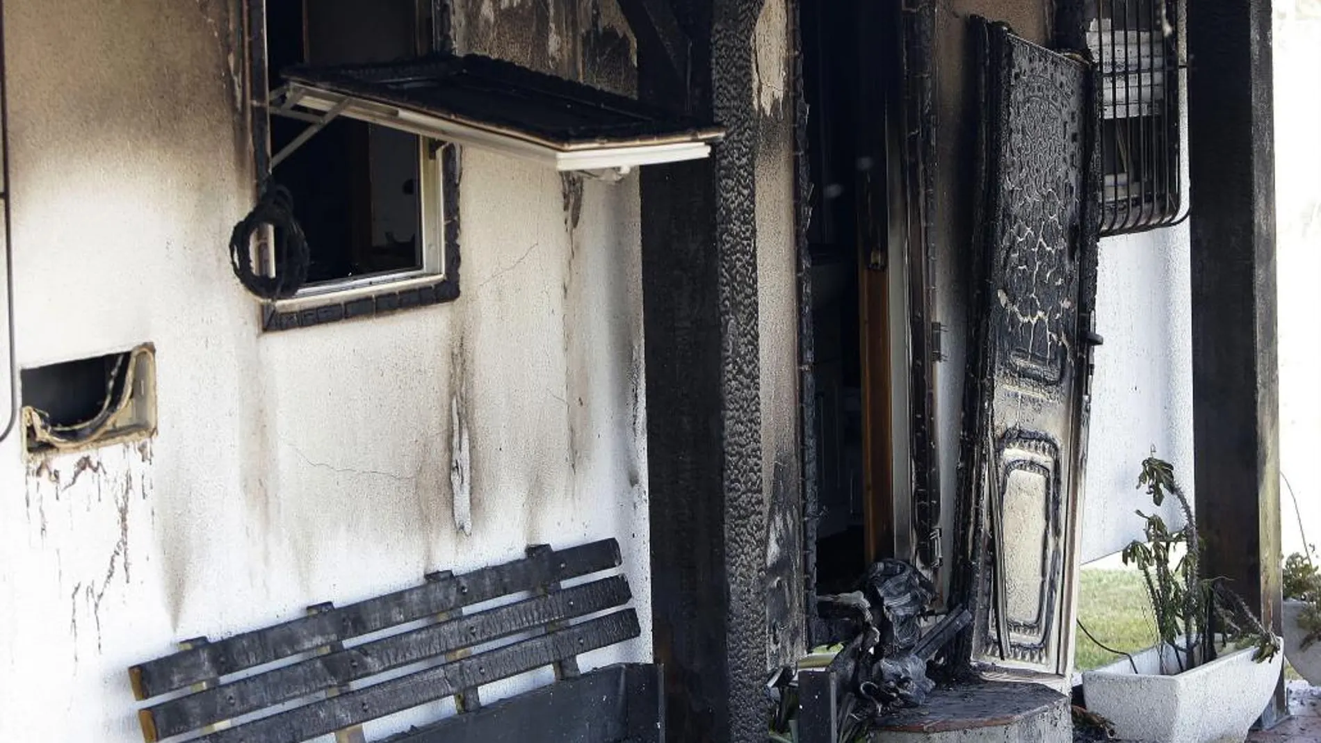 Un padre, su hija de 5 años y un amigo de la familia fallecen en un incendio en El Palmar